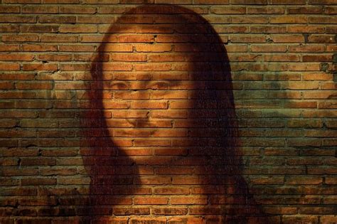 Enter the Enchanting World of the Mona Lisa: Unraveling the Spell of a Masterpiece